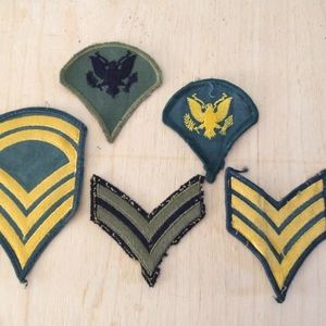 Lot of 5 Military patches